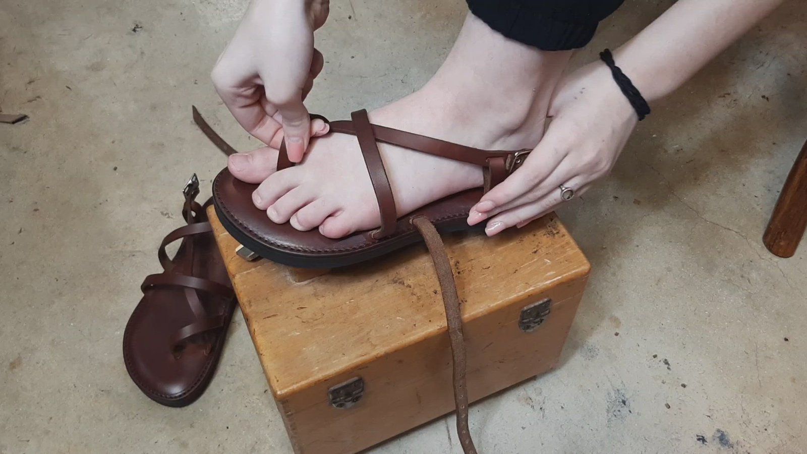 Leather Sandals Stylish & Comfy